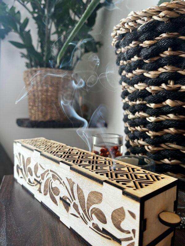 Vaderdag cadeau hout: handgemaakte houten wierookhouder van MyCreatief