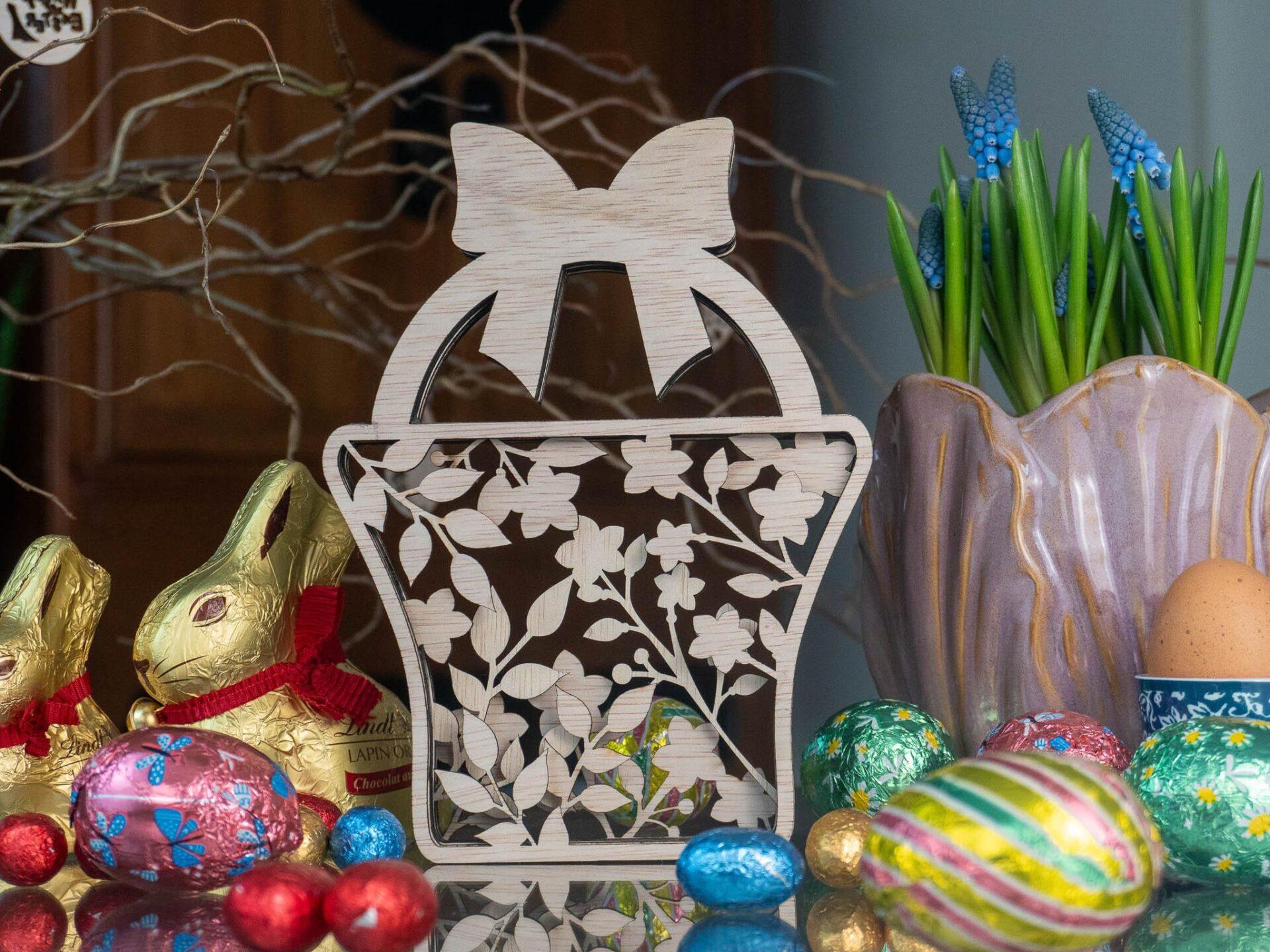 Houten Paasmandje met Strikje - Laser Gesneden 6-Laags Decoratie
